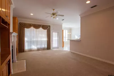 704 Shiloh Ridge St, Tyler, TX 75703 - Photo 5