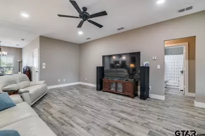 17409 Crossing Circle, Lindale, TX 75771 - Photo 13