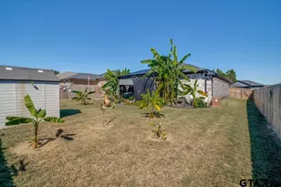 17409 Crossing Cir, Lindale, TX 75771 - Photo 25