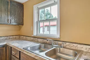 306 Dorothy St, Jacksonville, TX 75766 - Photo 9