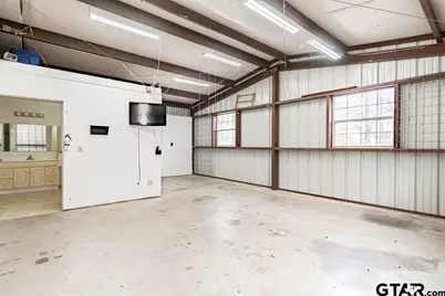 360 Anderson County Road 330, Palestine, TX 75803 - Photo 37