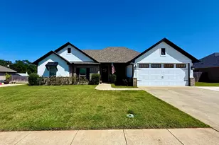 803 Sunny Mdws, Whitehouse, TX 75791 - Photo 1