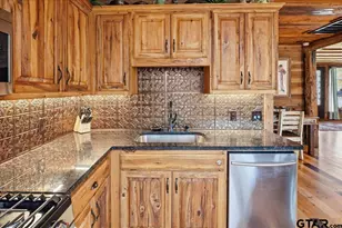 216 Co Rd 3496, Hawkins, TX 75765 - Photo 19