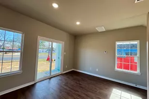 1523 Owens Ave Unit 102, Tyler, TX 75702 - Photo 3