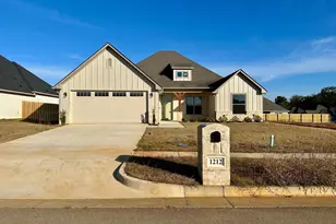 1212 Golden Eagle Wy, Whitehouse, TX 75791 - Photo 1