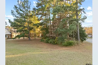 2022 Pinehurst, Tyler, TX 75703 - Photo 1