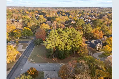 2022 Pinehurst, Tyler, TX 75703 - Photo 3