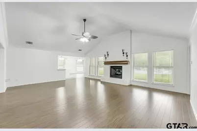 1090 Oak Hollow Lane, Combine, TX 75159 - Photo 9