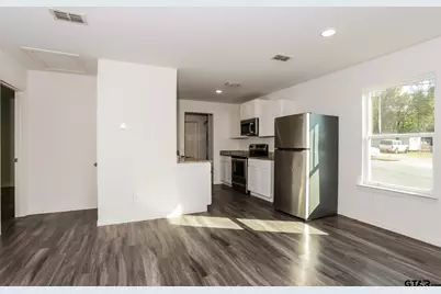 2407 N Glass, Tyler, TX 75702 - Photo 7