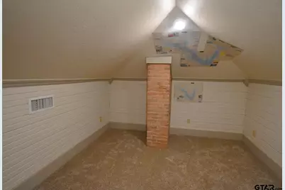 269 E Holley St, Alba, TX 75410 - Photo 31