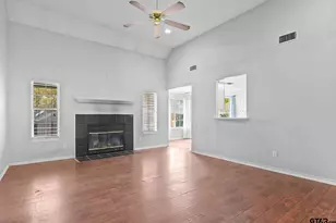 15733 Bay View Cir, Bullard, TX 75757 - Photo 3