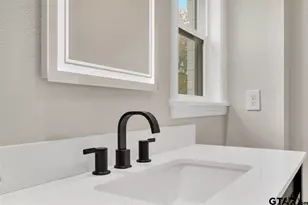 2425 Oak Ln, Tyler, TX 75701 - Photo 23