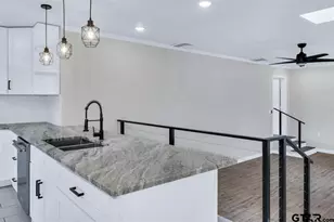 2425 Oak Ln, Tyler, TX 75701 - Photo 15