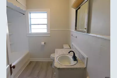 301 W McDonald, Mineola, TX 75773 - Photo 9