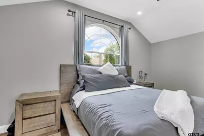 1112 E Park Dr, Lindale, TX 75771 - Photo 9