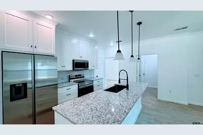 20428 High Point Dr, Flint, TX 75762 - Photo 5