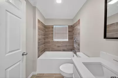 1004 N Grand, Tyler, TX 75702 - Photo 15