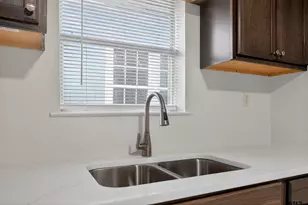 1004 N Grand, Tyler, TX 75702 - Photo 13