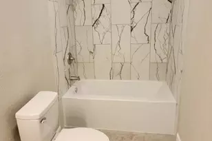 402 W Carolina St, Palestine, TX 75803 - Photo 33