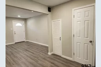 402 W. Carolina St, Palestine, TX 75803 - Photo 9