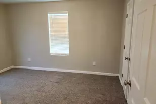 402 W Carolina St, Palestine, TX 75803 - Photo 25