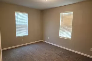 402 W Carolina St, Palestine, TX 75803 - Photo 5