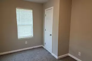 402 W Carolina St, Palestine, TX 75803 - Photo 19