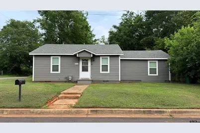 402 W. Carolina St, Palestine, TX 75803 - Photo 1