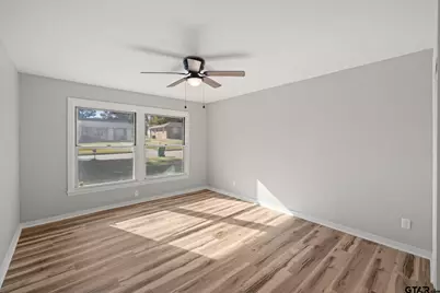 122 Brierwood Dr, Palestine, TX 75801 - Photo 17