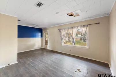 608 Lawrence, Jacksonville, TX 75766 - Photo 3