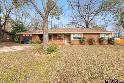 608 Lawrence, Jacksonville, TX 75766 - Photo 1