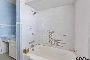 608 Lawrence, Jacksonville, TX 75766 - Photo 13