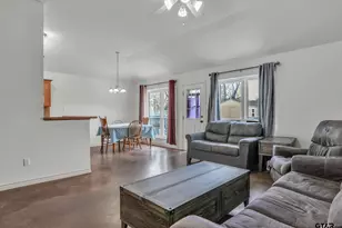 19990 Bluegrass Cir, Flint, TX 75762 - Photo 5