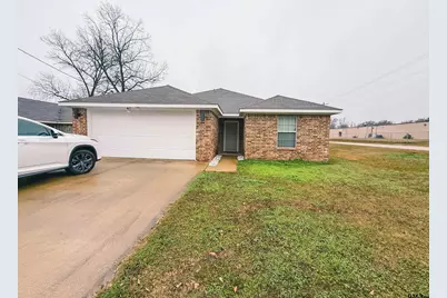 201 Reynolds Street, Pittsburg, TX 75686 - Photo 1