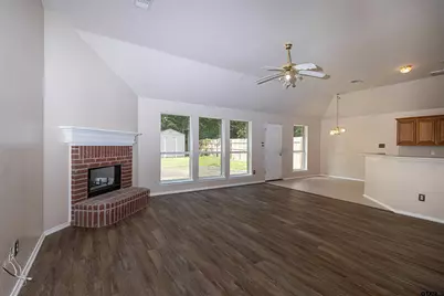 221 Maggie Cir, Flint, TX 75762 - Photo 5