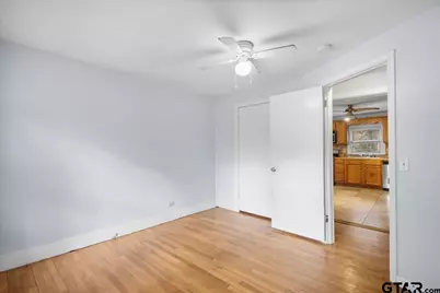 832 S Bois D Arc, Tyler, TX 75701 - Photo 17