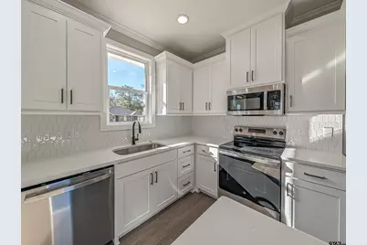 307 S Langham St, Troup, TX 75789 - Photo 5