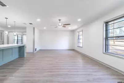 2419 Pounds Ave, Tyler, TX 75701 - Photo 9