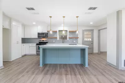 2419 Pounds Ave, Tyler, TX 75701 - Photo 11