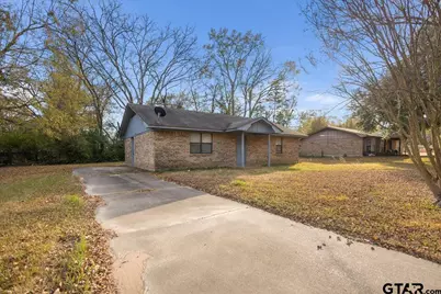 304 E Williams St., Carthage, TX 75633 - Photo 3