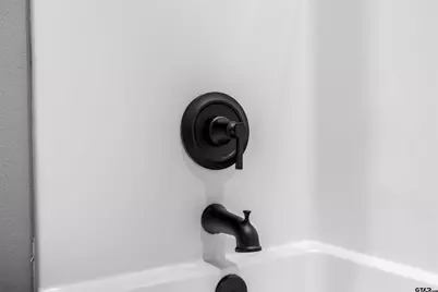 304 W Tarbutton, Troup, TX 75789 - Photo 11