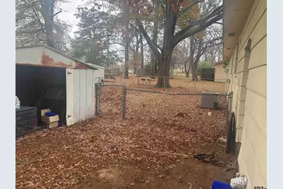 911 Mt Sylvan St, Lindale, TX 75771 - Photo 5