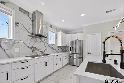 308 Windjammer, Gun Barrel City, TX 75156 - Photo 9