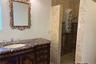 169 Brierwood Dr, Palestine, TX 75801 - Photo 13