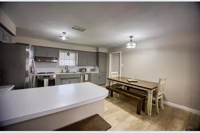 113 Peach Tree Dr, Palestine, TX 75803 - Photo 7