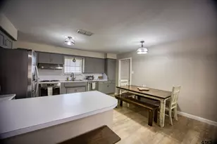 113 Peach Tree Dr, Palestine, TX 75803 - Photo 7