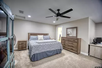 113 Peach Tree Dr, Palestine, TX 75803 - Photo 9