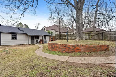 617 Nacogdoches, Jacksonville, TX 75766 - Photo 5