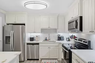 2422 Old Omen Rd, Tyler, TX 75701 - Photo 17