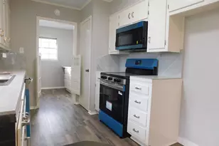 2216 Pinecrest, Gladewater, TX 75647 - Photo 3